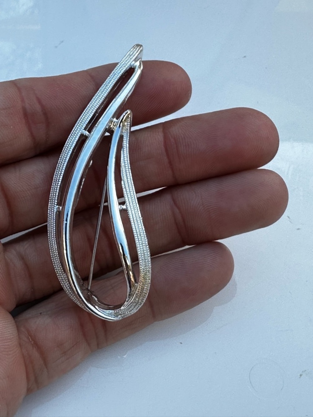 Vintage Sarah Coventry Silver Tone Abstract Leaf Brooch Modernist Pin - Picture 8 of 8
